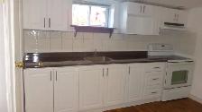 2 Bdrm Bsmnt 2 Fre Prkng All Incl Own Lndry & Entrnce Lrg bckyrd - Photo 5