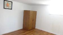 2 Bdrm Bsmnt 2 Fre Prkng All Incl Own Lndry & Entrnce Lrg bckyrd - Photo 9