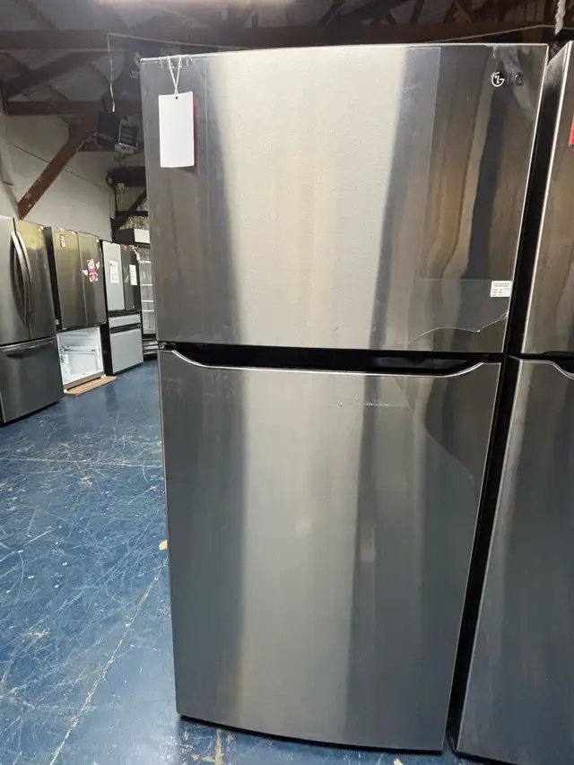 LG "30" Stainless Steel Top Freezer Refrigerator