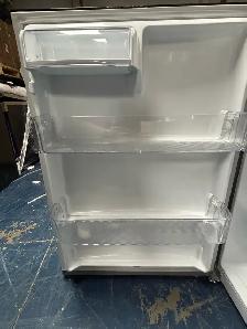 LG "30" Stainless Steel Top Freezer Refrigerator - Photo 4
