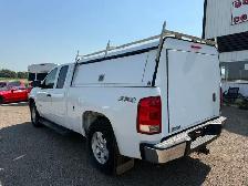 2011 GMC Sierra 1500 SLE - 4x4 - EXTREMELY LOW KM'S!! ONLY 3993 - Photo 3