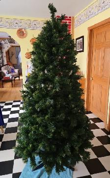 Christmas Tree 7.5' - Photo 4