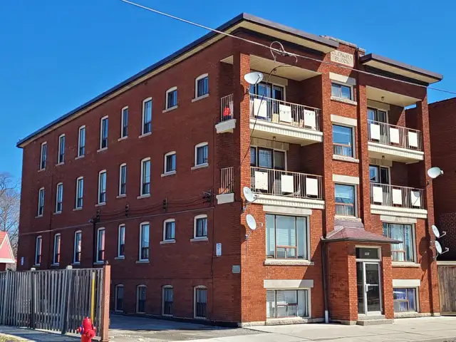 One bedroom apartment for rent - Gage Park area Hamilton