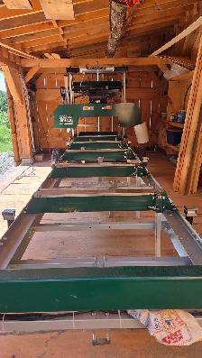 Moulin à scie Woodland Mills HM136MAX avec remorque de 21 pieds