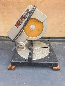Black & Decker 8 1/4' Compound Miter Saw