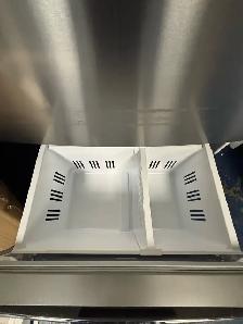 LG "33" Stainless Steel 4 Door Refrigerator - Photo 4