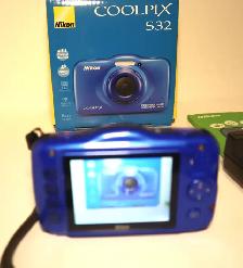 NIKON S32 WATERPROOF CAMERA, 8GB, BOX - Photo 2