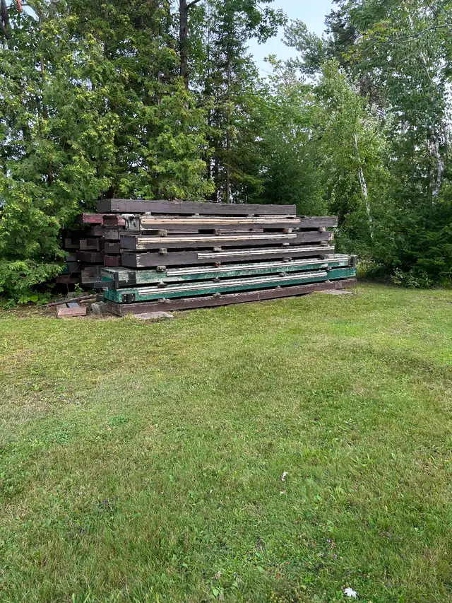 FREE DOCKS