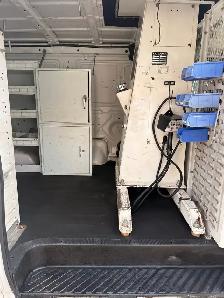 2009 FORD E-350 SUPER DUTY CARGO BUCKET VAN - Photo 6