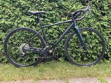 Vélo de gravelle Marin