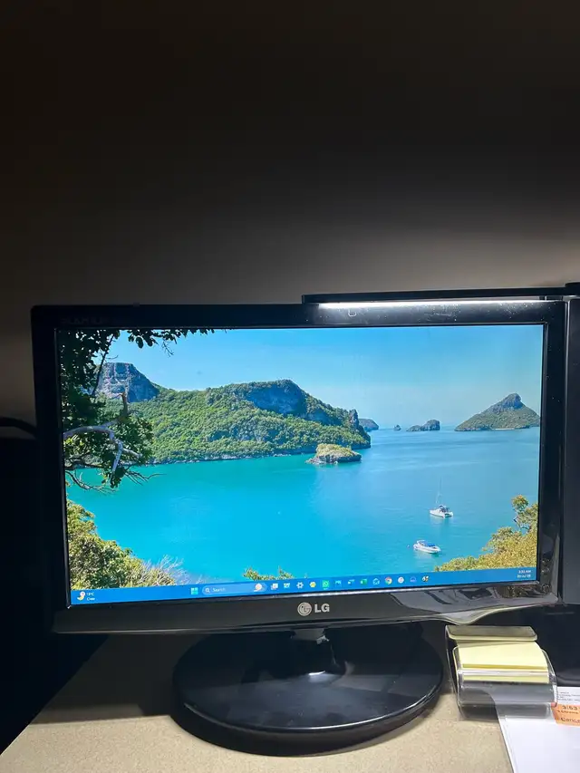LG 22" Monitor