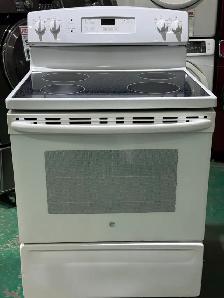 Reconditioned GE Glass Top Stove JCBS630DF1WW (S4351) $348 - Photo 2