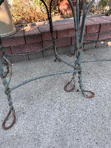 Vintage Pair of Metal Patio Chairs - Photo 2