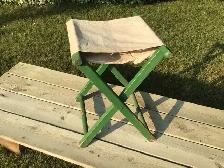 Vintage Green folding stool chair - Photo 2