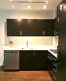 Chic 1Bdrm Condo in Heart of Toronto – Live Where the City Lives - Photo 3