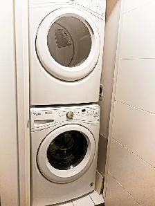 Chic 1Bdrm Condo in Heart of Toronto – Live Where the City Lives - Photo 7