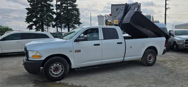2012 Ram 3500 ST - Cummins Diesel - Dump Box!