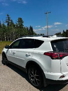 2018 Toyota, Rav  SE - Photo 3