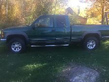 4WD Pickup Truck