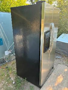 Maytag fridge $500 obo 'as is' (delivery avail. Stoves to match - Photo 4