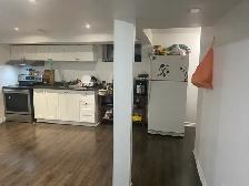 Room for rent in 2 bedroom basement - Photo 3