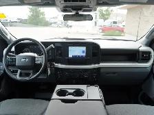 2024 Ford F-350 4WD Crew Cab Flat Deck - Photo 3