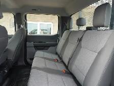 2024 Ford F-350 4WD Crew Cab Flat Deck - Photo 37