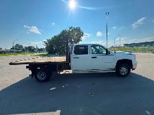 2007 GMC Sierra 3500HD DUALLY 184K - 4WD Crew Cab - FLAT DECK - Photo 5