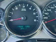 2007 GMC Sierra 3500HD DUALLY 184K - 4WD Crew Cab - FLAT DECK - Photo 9