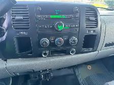 2007 GMC Sierra 3500HD DUALLY 184K - 4WD Crew Cab - FLAT DECK - Photo 13