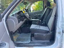 2007 GMC Sierra 3500HD DUALLY 184K - 4WD Crew Cab - FLAT DECK - Photo 14