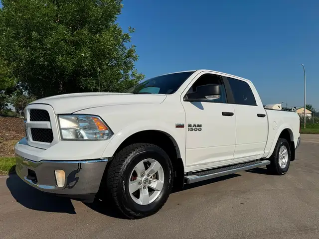 2015 Ram 1500 Outdoorsman - Crew Cab - 8 SPEED - CLEAN TRUCK
