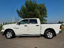 2015 Ram 1500 Outdoorsman - Crew Cab - 8 SPEED - CLEAN TRUCK - Photo 2