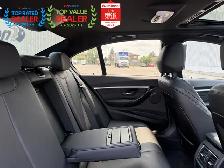 2018 BMW 3 Series //M PKG | SUNROOF | CARPLAY | LOADED - Photo 35