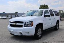 2011 Chevrolet Suburban 4WD 1500 LT w/1SC | LEATHER INTERIOR | L - Photo 2