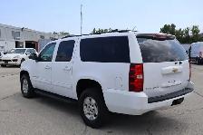 2011 Chevrolet Suburban 4WD 1500 LT w/1SC | LEATHER INTERIOR | L - Photo 3