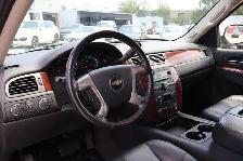 2011 Chevrolet Suburban 4WD 1500 LT w/1SC | LEATHER INTERIOR | L - Photo 12