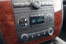 2011 Chevrolet Suburban 4WD 1500 LT w/1SC | LEATHER INTERIOR | L - Photo 15
