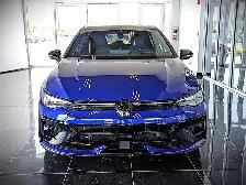 2025 Volkswagen Golf R Black Edition - Photo 2
