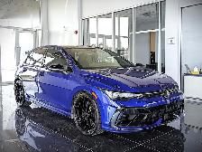 2025 Volkswagen Golf R Black Edition - Photo 3