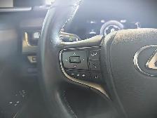 2021 Lexus UX 250h - Photo 17