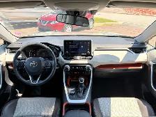 2020 Toyota RAV4 - Photo 12