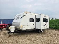 2012 Dutchman 27 Ft T/A Travel Trailer 202RBS