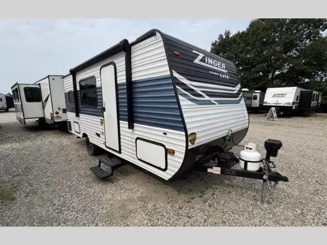 2023 CrossRoads RV Zinger 18RK
