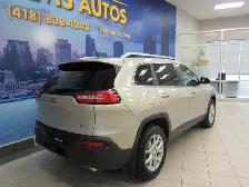JEEP CHEROKEE 2015 ALTITUDE V6 3.2L 4X4 GPS/ ECRAN 8.4PO / BANCS - Photo 6