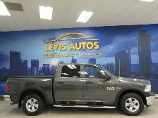 RAM 1500 2016 CREW-CAB V8 5.7L HEMI 4X4 JAMAIS ACCIDENTE  124