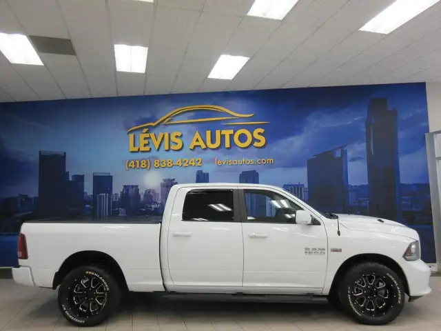 RAM 1500 2016 SPORT V8 5.7L HEMI CREW-CAB BOITE 6.4 Ft 4X4 BEAU