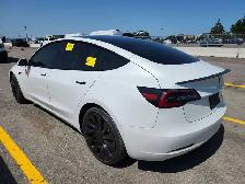 2022 Tesla Model 3 PERFORMANCE | AWD | DUAL MOTOR | CLEAN CARFAX - Photo 3