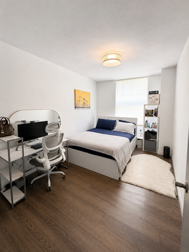Female Roommate for Aug 1st move date