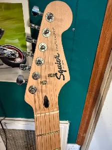Guitar and Amp for sale - Photo 3